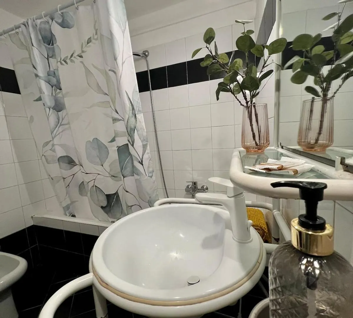 Apartment In Rome-Trastevere - Amorhome