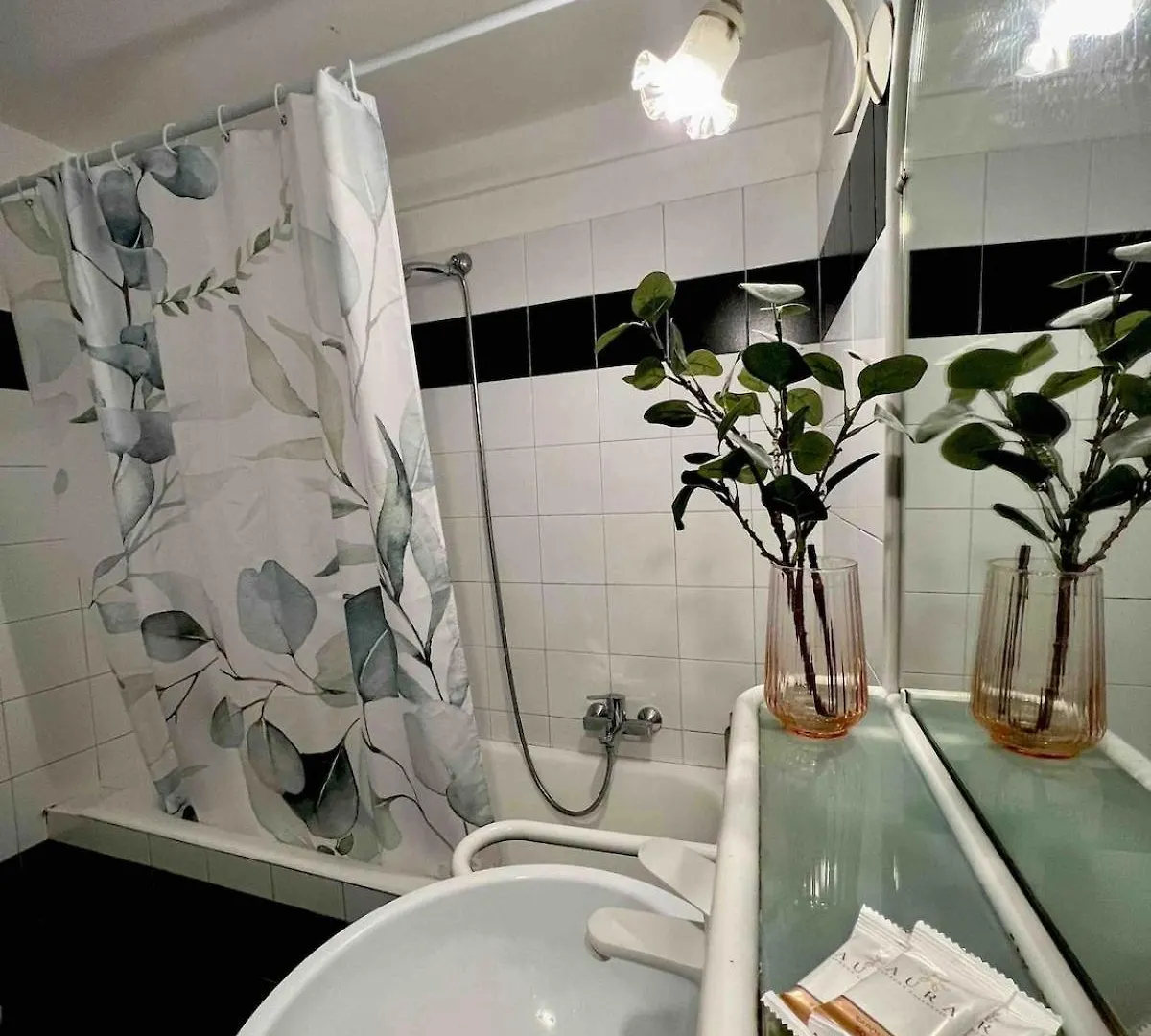 Apartment In Rome-Trastevere - Amorhome